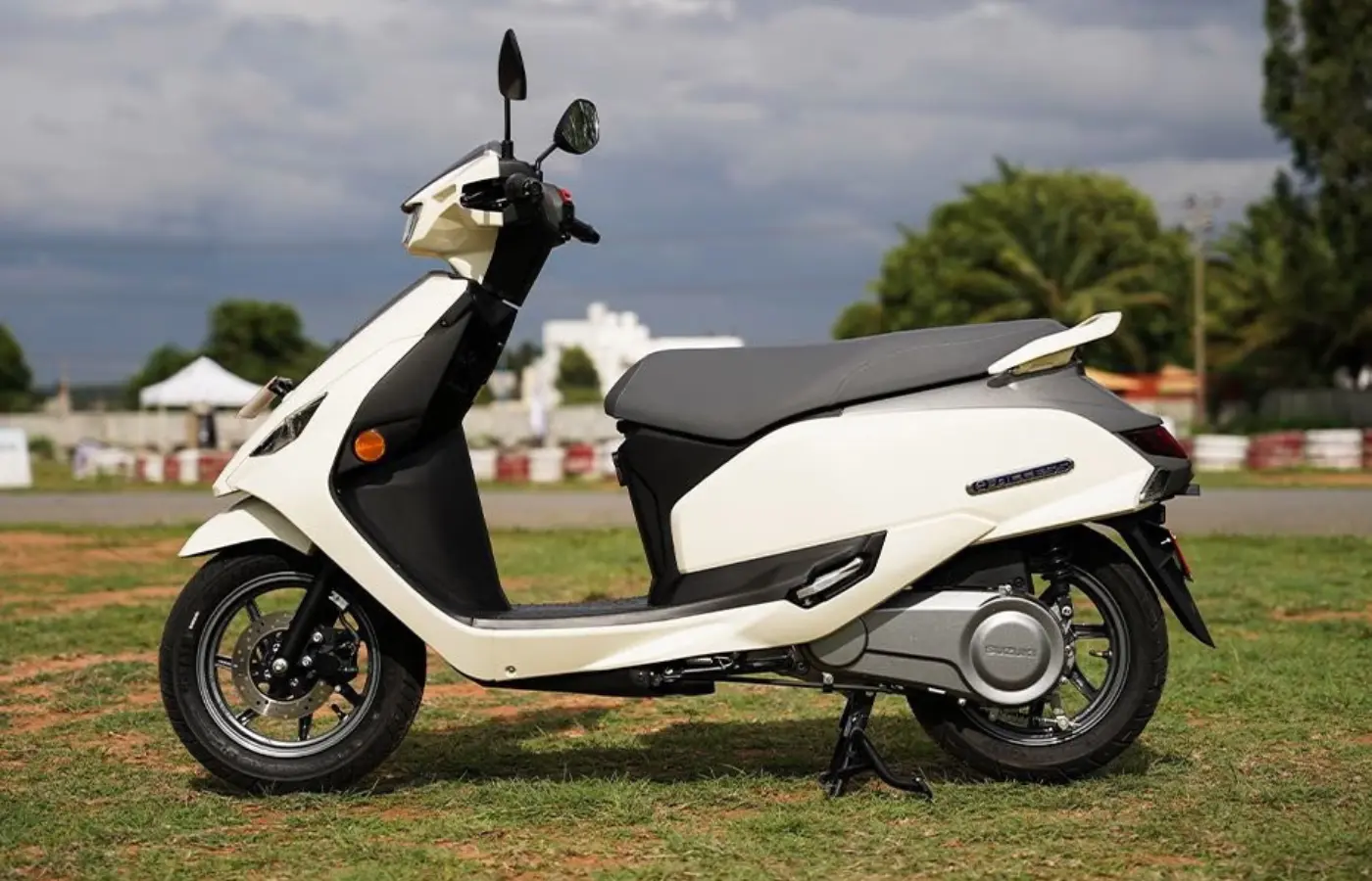Suzuki E-Access Launched